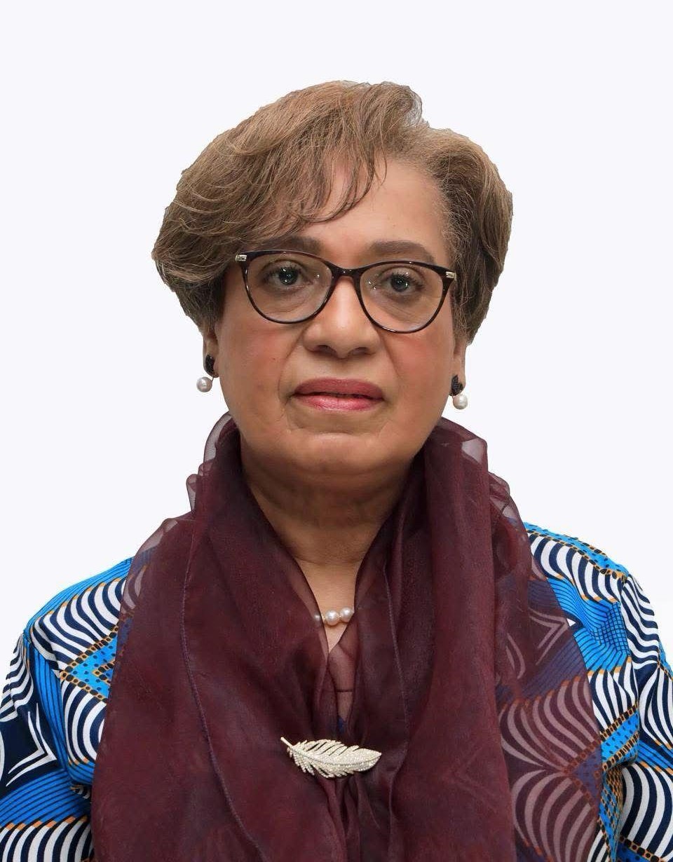Maria Econge S.E Embaixadora Balbina Malheiros Dias da Silva